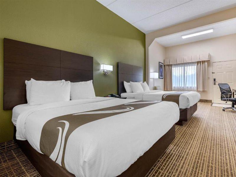 Clarion Pointe Louisville East Екстериор снимка