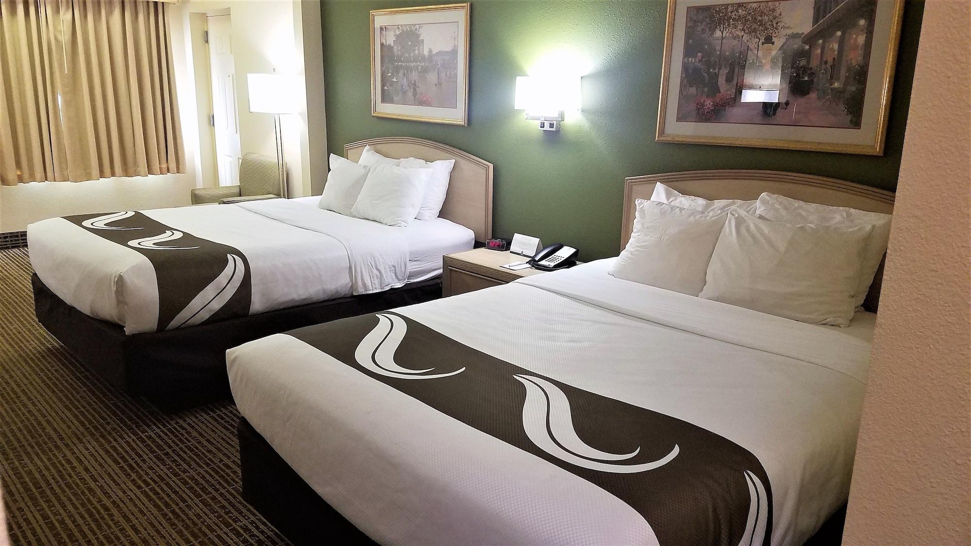 Clarion Pointe Louisville East Екстериор снимка