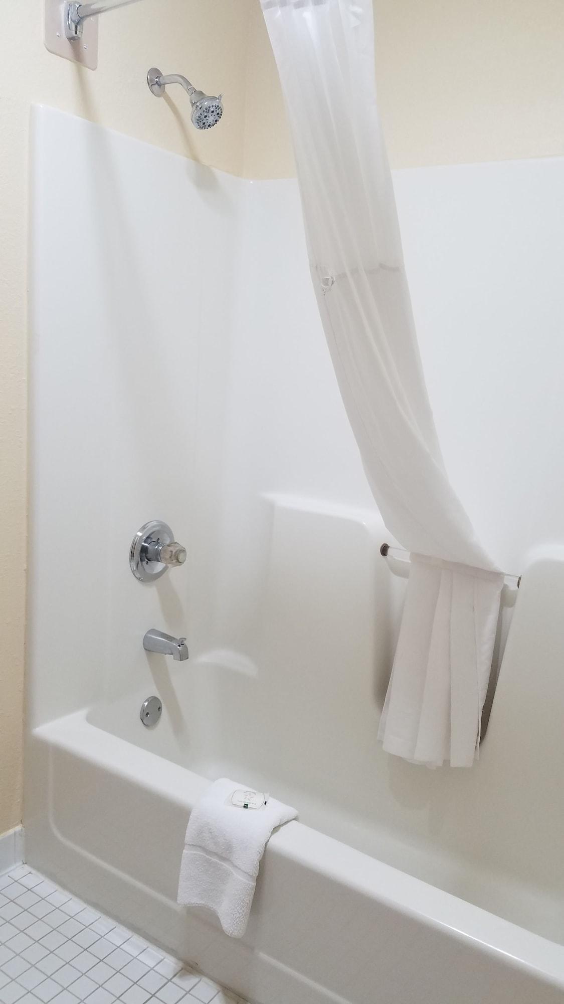 Clarion Pointe Louisville East Екстериор снимка