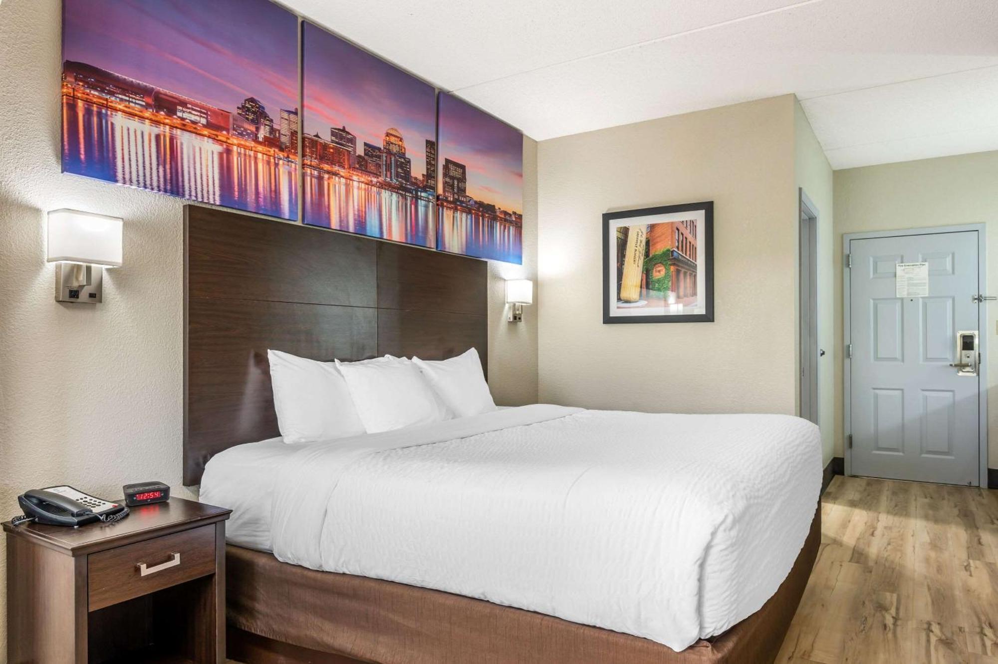 Clarion Pointe Louisville East Екстериор снимка